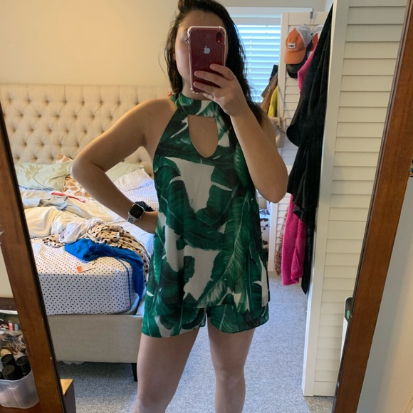Leaf Print Romper - Picture 3 of 7